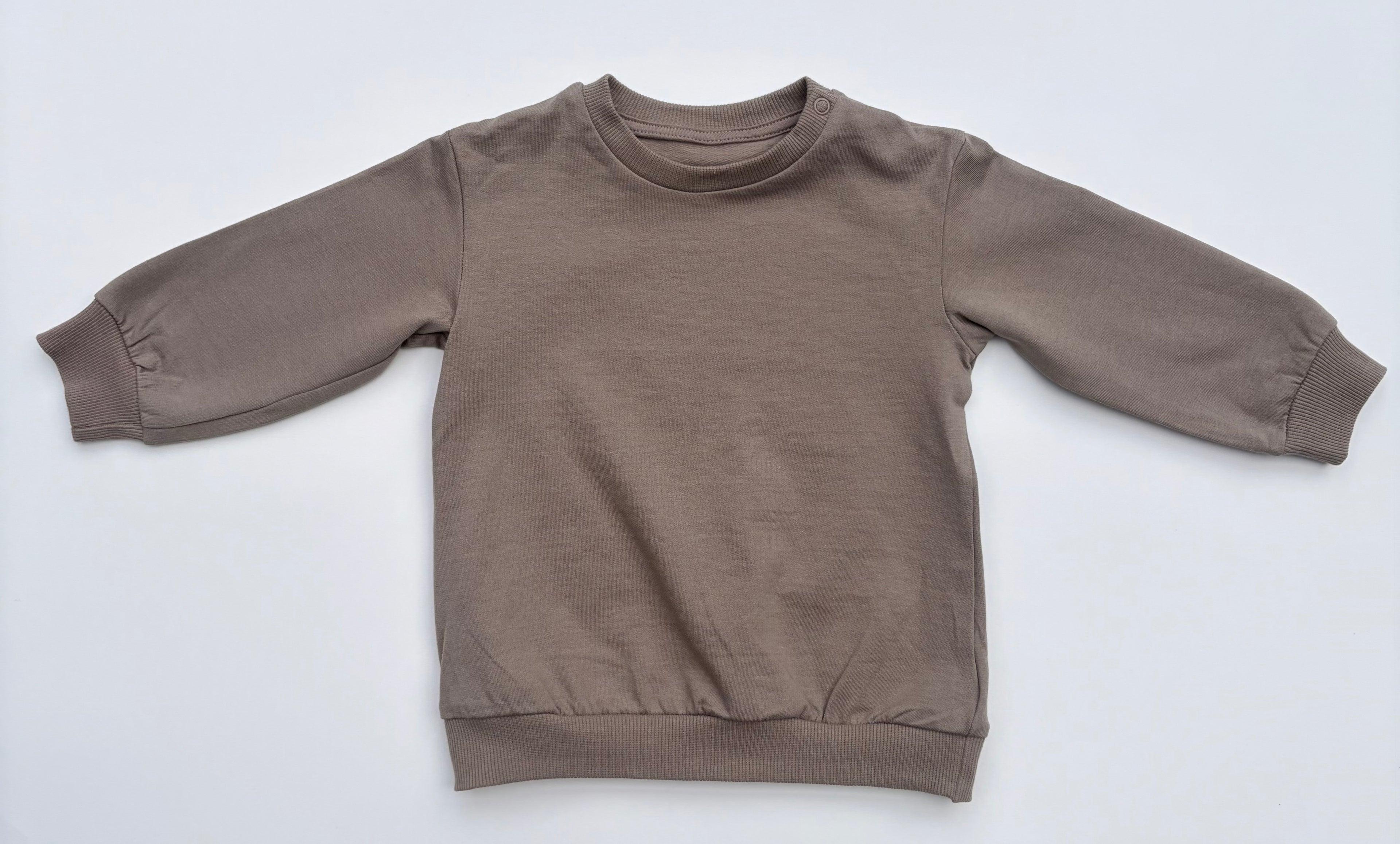 Onze unieke Trui (Clay met eigen keus borduursel)