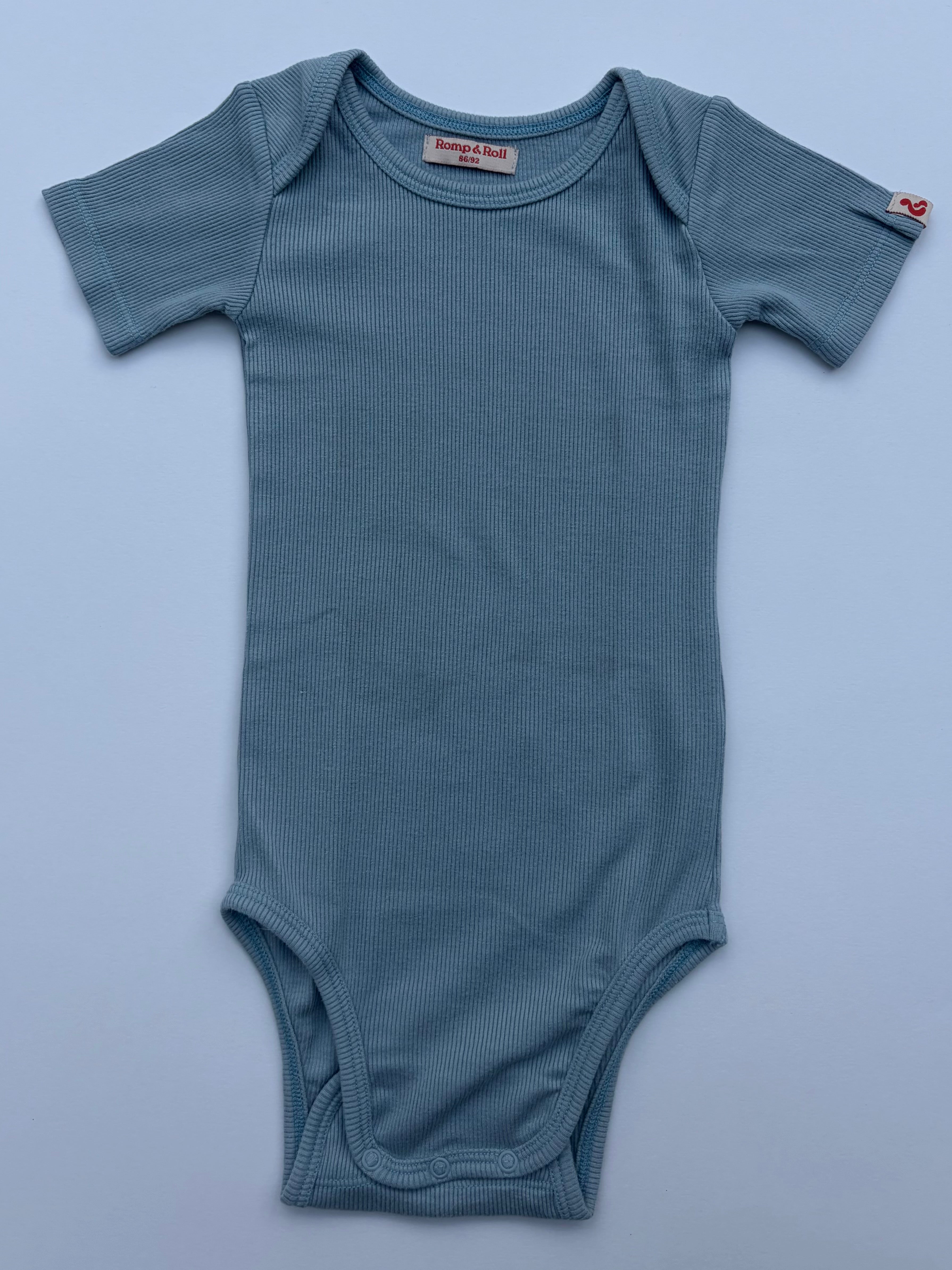 Romp&Roll meegroeiromper (Breeze (korte mouw) met eigen keus borduursel)