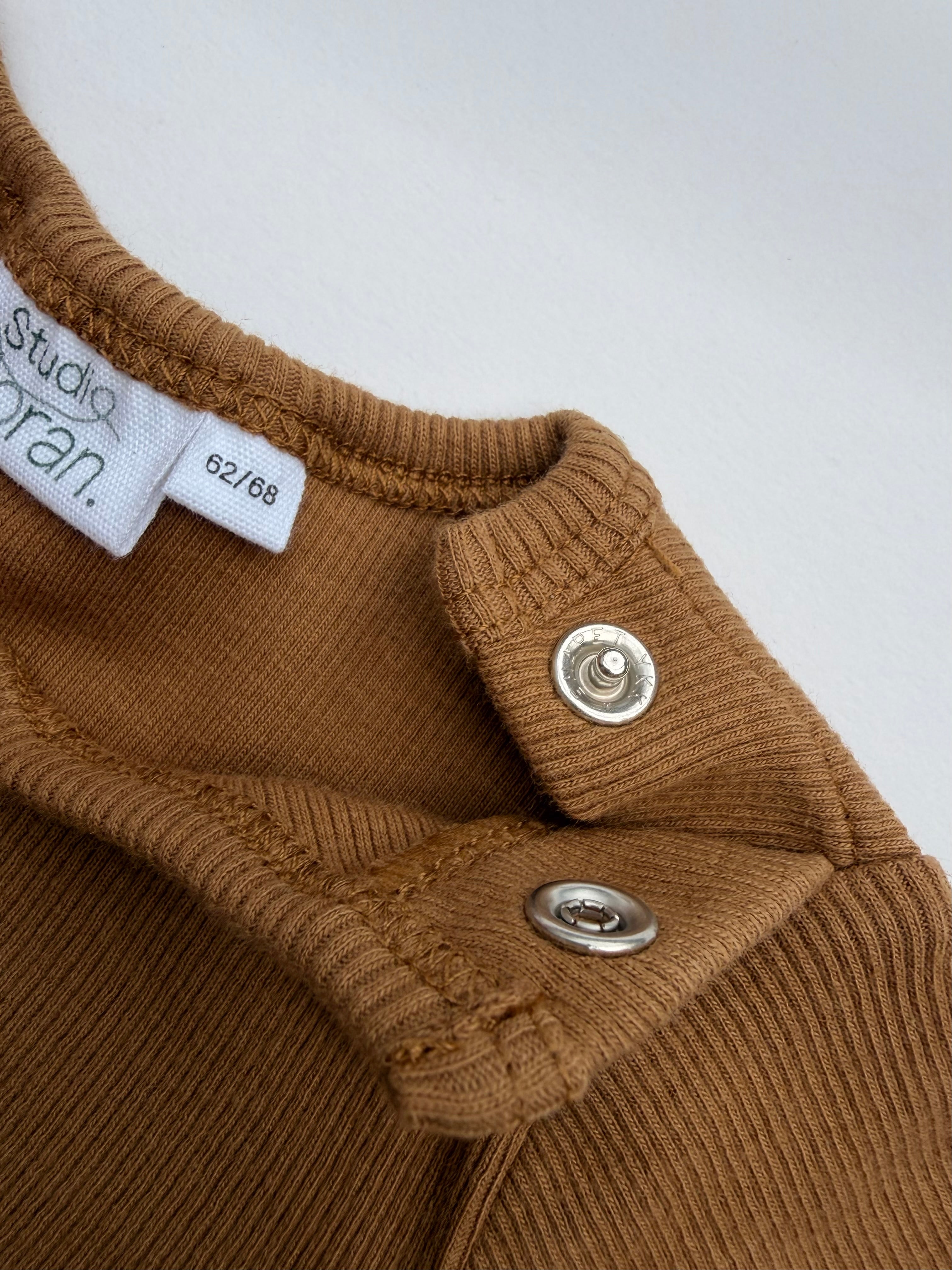 Onze unieke meegroeiromper (Horizon met eigen keus borduursel)