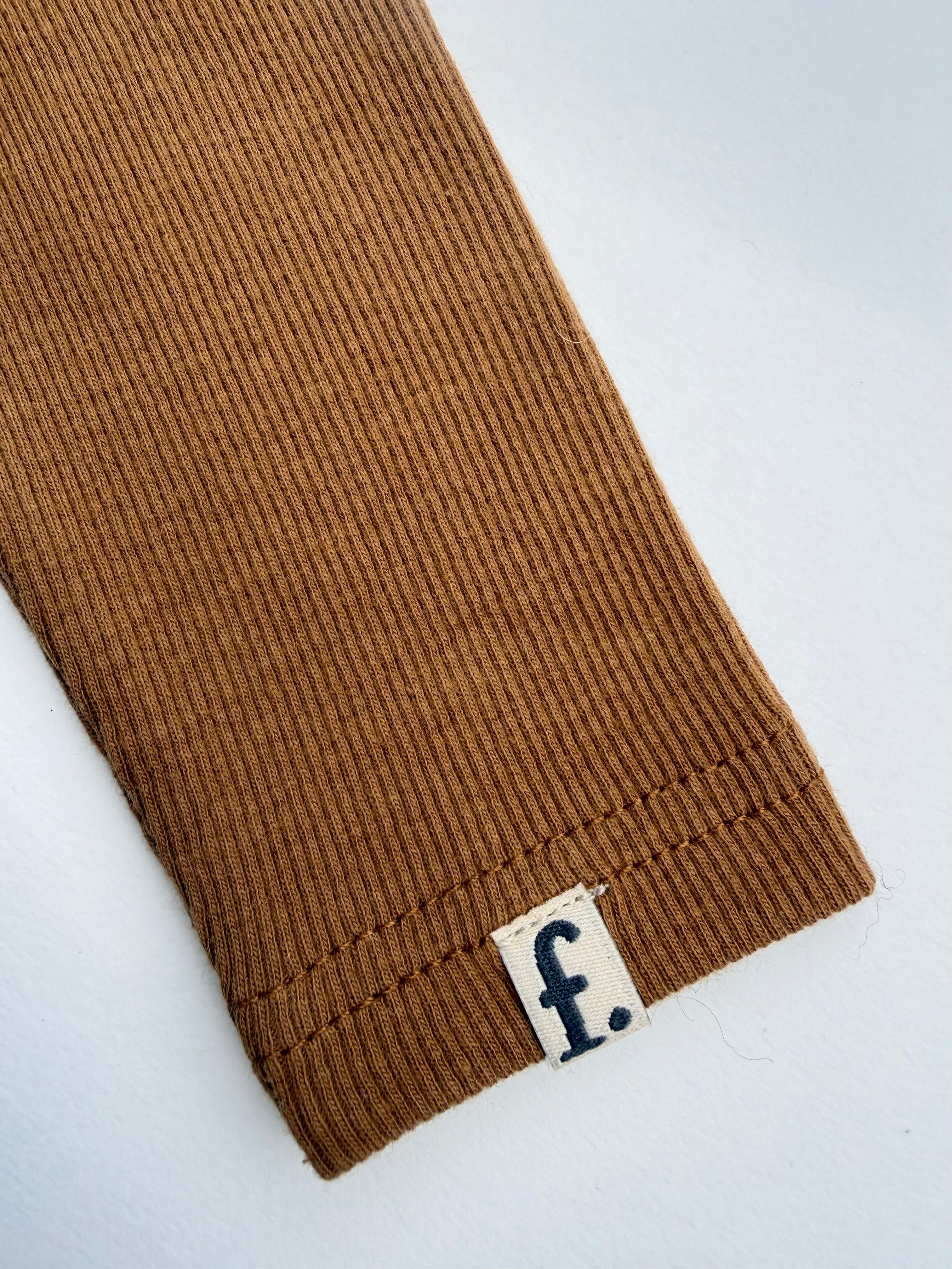 Onze unieke meegroeiromper (Horizon met eigen keus borduursel)