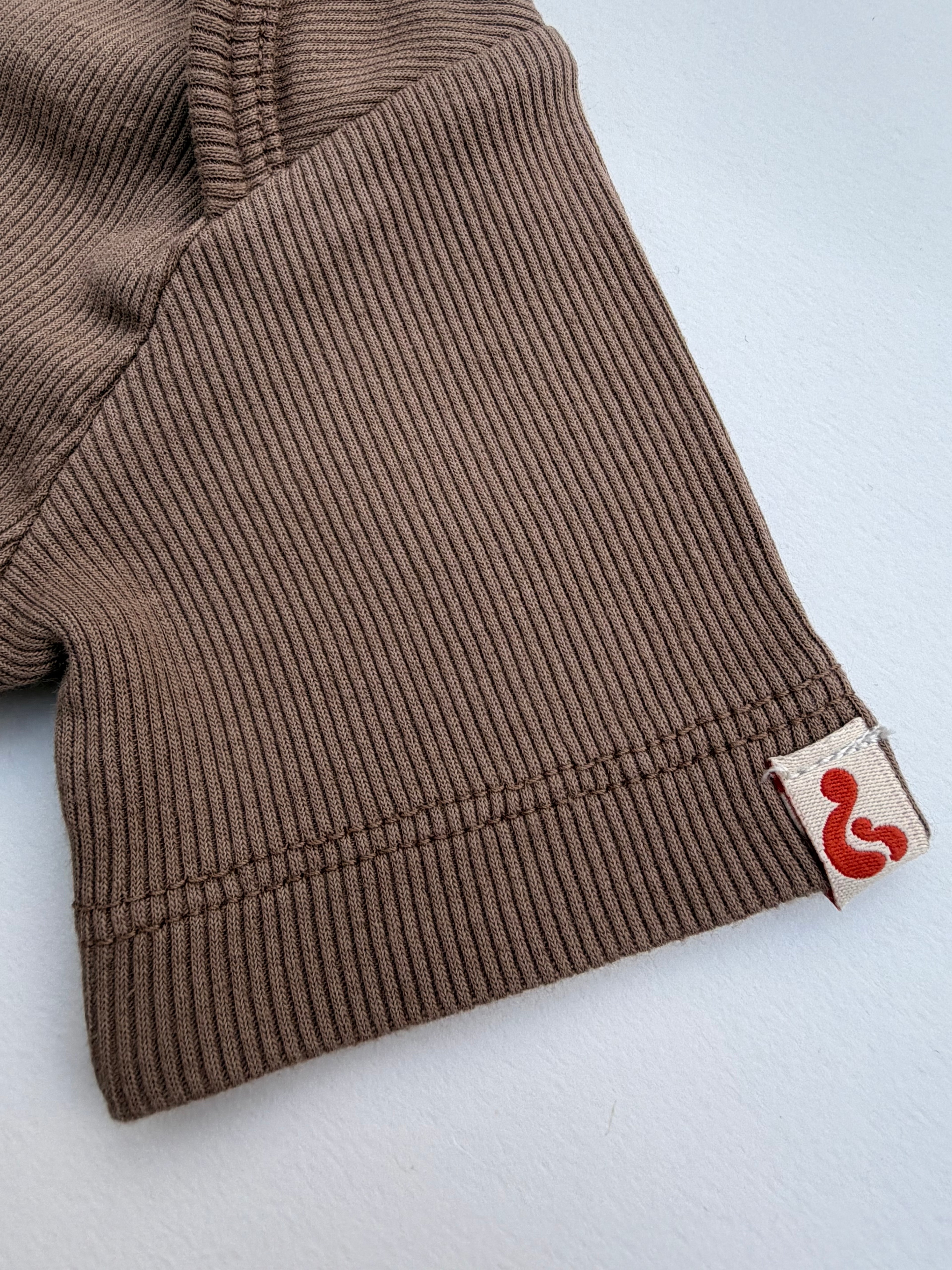 Romp&Roll meegroeiromper (Woodland (korte mouw) met eigen keus borduursel)