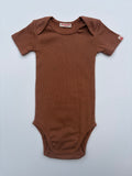 Romp&Roll meegroeiromper (Terra (korte mouw) met eigen keus borduursel)