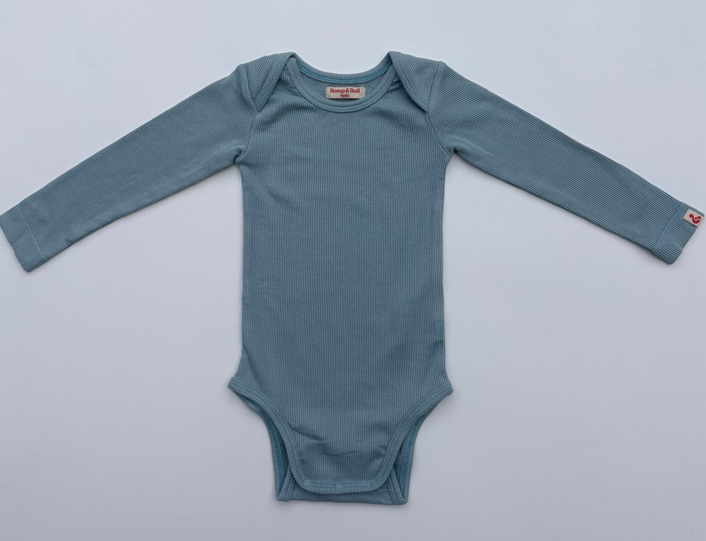 Romp&Roll meegroeiromper (Breeze (lange mouw) met eigen keus borduursel)
